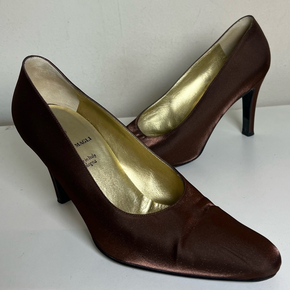 Bruno Magli Vintage Brown Satin Leather Heels Round Toe Stiletto Pumps Size 9.5